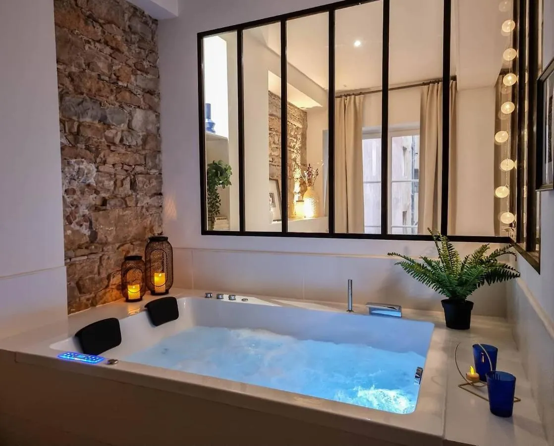 Le Capucin - Balneo - Lyon Centre - Majord'Home 0*,